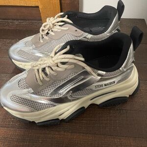 Steve Madden Silver Metallic Chunky Sneakers